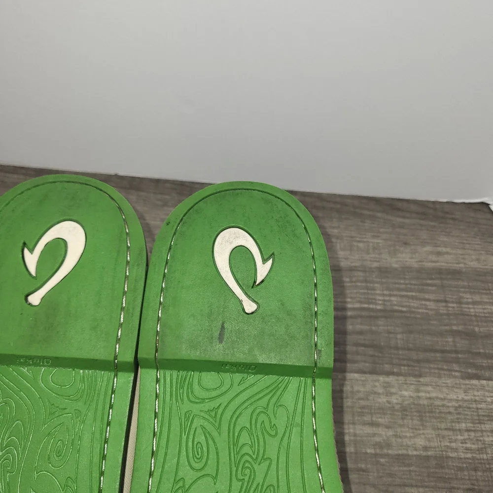 OluKai gently used